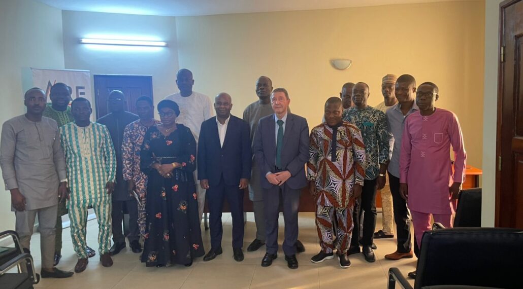 Rencontres d’échanges entre l’ARE et les associations des consommateurs sur le guide du consommateur d’électricité au Bénin-0